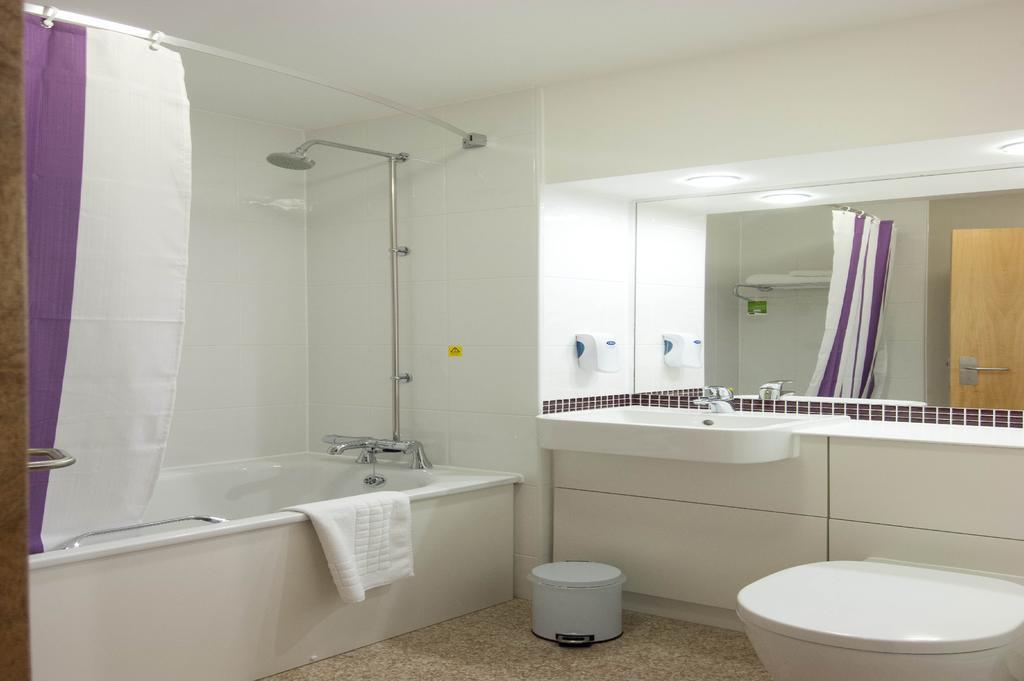 Premier Inn غلينروز المظهر الخارجي الصورة