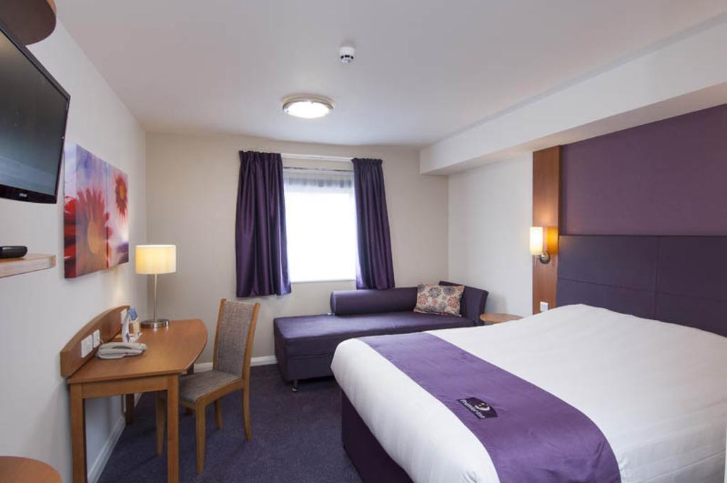 Premier Inn غلينروز المظهر الخارجي الصورة