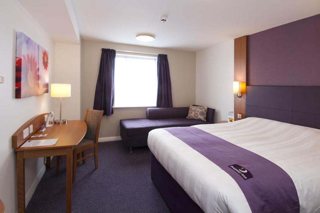 Premier Inn غلينروز المظهر الخارجي الصورة