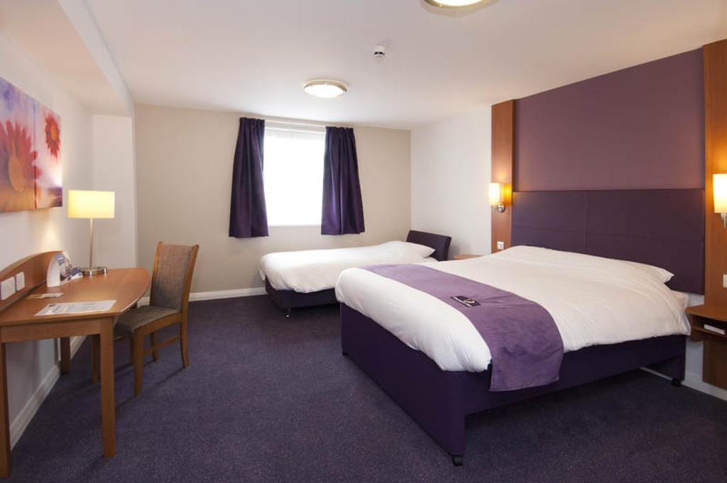 Premier Inn غلينروز المظهر الخارجي الصورة