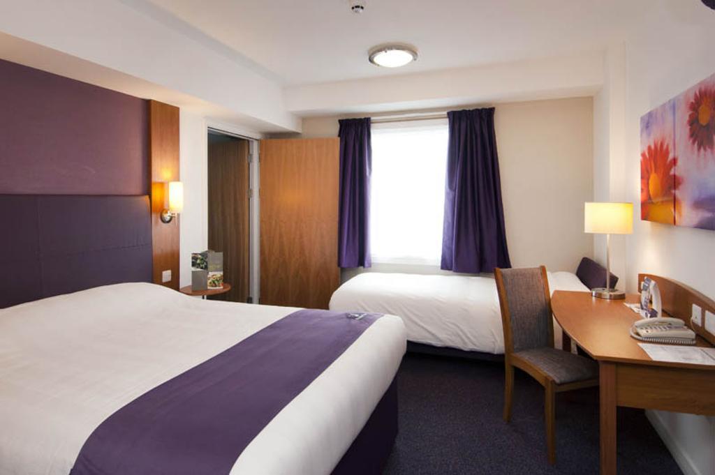 Premier Inn غلينروز المظهر الخارجي الصورة