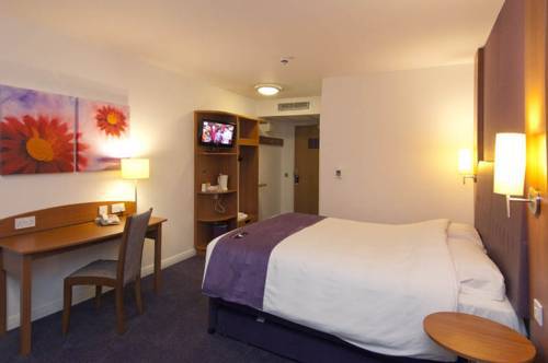 Premier Inn غلينروز الغرفة الصورة